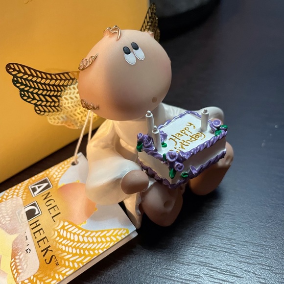 Kirk's Kritters Angle Cheeks 'Happy Birthday' Figurine, Russ Berrie & Co - Picture 1 of 6